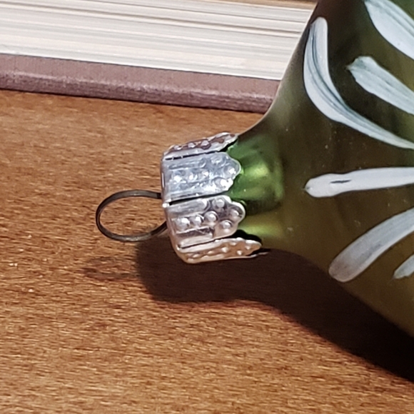 Vintage Mercury Glass Indent Christmas Ornament Green - Picture 6 of 10